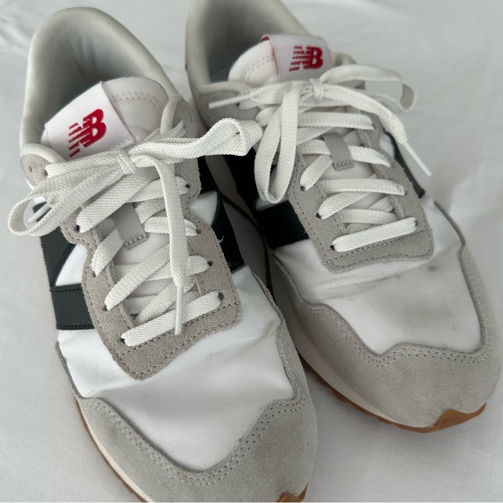 New Balance 237 - Picture 3 of 9